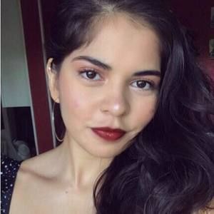 Meet your Posher, Claudia